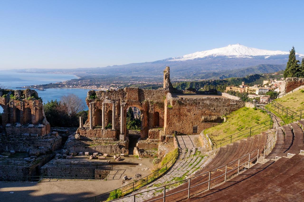 Villetta Mari E Amuri Giardini-Naxos Buitenkant foto
